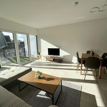 3 Zw 95 M2 Neubau Kostenlos Parkplatz Im Hof คิทซิงเงน ภายนอก รูปภาพ